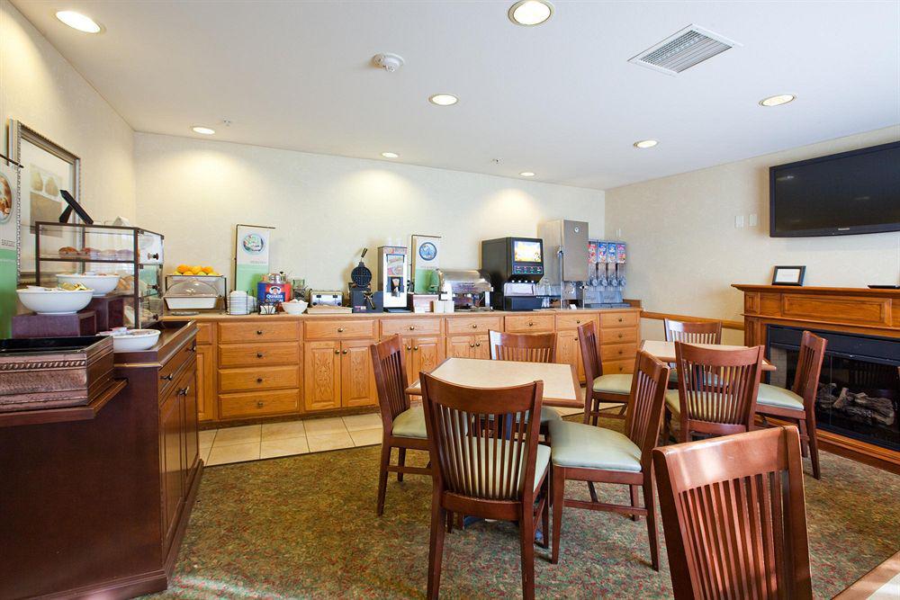 Country Inn & Suites By Radisson, Davenport - Quad Cities Restoran fotoğraf